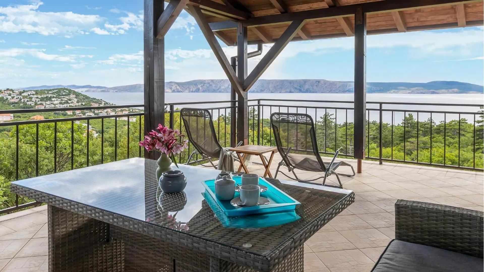 Amazing Apartment In Klenovica With House Sea View